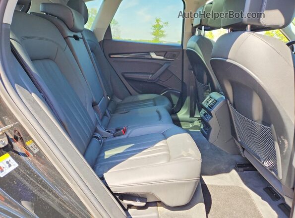WA1BNAFY3L2000719 2020 AUDI Q5 Gray უკანა სალონის ხედი