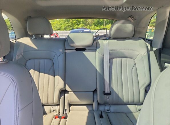 WA1BNAFY5J2101693 2018 AUDI Q5 Blue Հետևի նստատեղերի տեսք