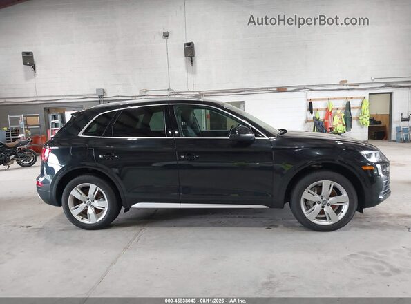 WA1BNAFY5K2134906 2019 AUDI Q5 Black Rear interior view