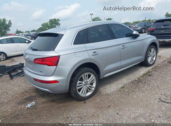 WA1BNAFY7J2002549 2018 AUDI Q5 Silver Tył prawy