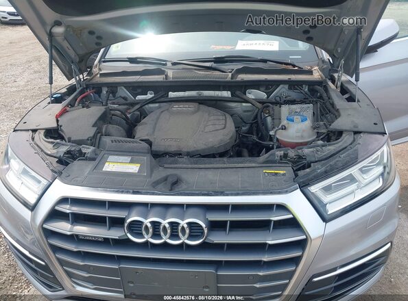 WA1BNAFY7J2002549 2018 AUDI Q5 Silver Widok z tyłu