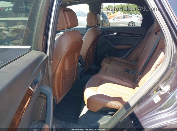WA1BNAFY7J2018914 2018 AUDI Q5 Gray VIN կոդի պիտակի տեսք