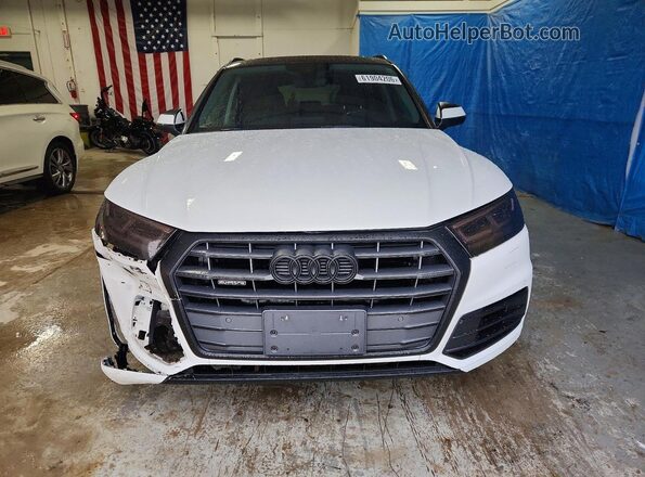 WA1BNAFY8J2003502 2018 AUDI Q5 White Vista frontal