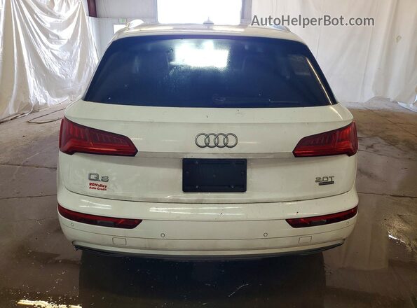 WA1BNAFY8J2005783 2018 AUDI Q5 White Rear view