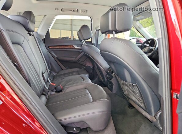 WA1BNAFY8J2060296 2018 AUDI Q5 Maroon Вид задньої частини салону