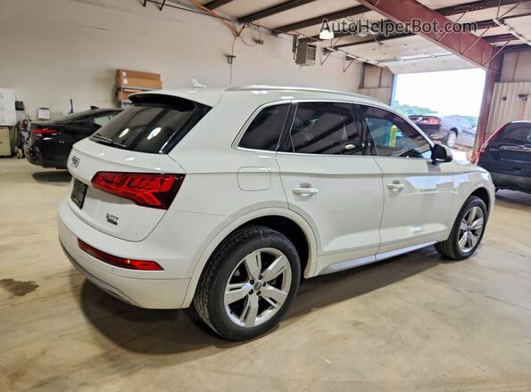 WA1BNAFY9J2118576 2018 AUDI Q5 Белый Задняя правая четверть