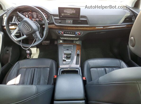 WA1BNAFY9J2118576 2018 AUDI Q5 Белый Вид панели приборов