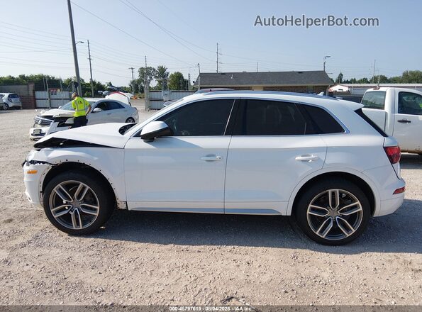 WA1BNAFY9J2139041 2018 AUDI Q5 White Панорамний вид салону 360°