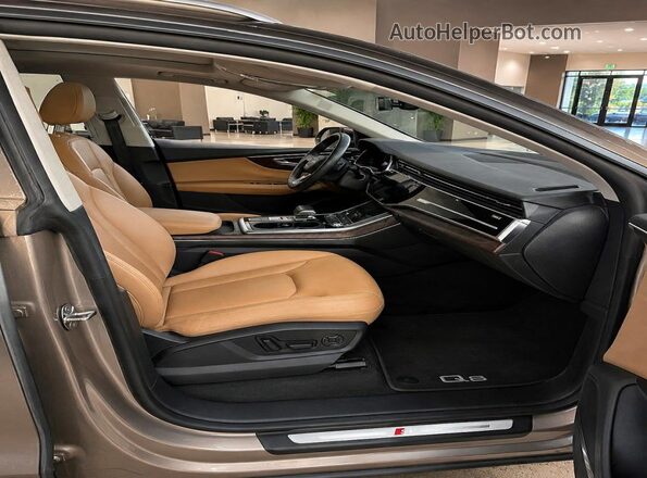 WA1BVAF14KD008818 2019 AUDI Q8 Золотой Вид сзади