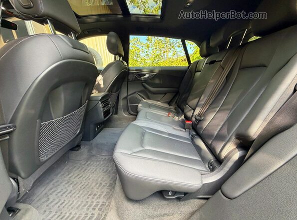 WA1BVAF19KD039112 2019 AUDI Q8 Серый 