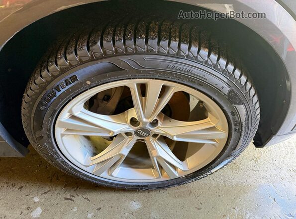 WA1BVAF19KD039112 2019 AUDI Q8 Серый 