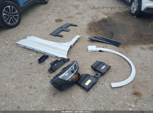 WA1BVBF13TD033250 2026 AUDI Q8 Белый Вид щитка приборов
