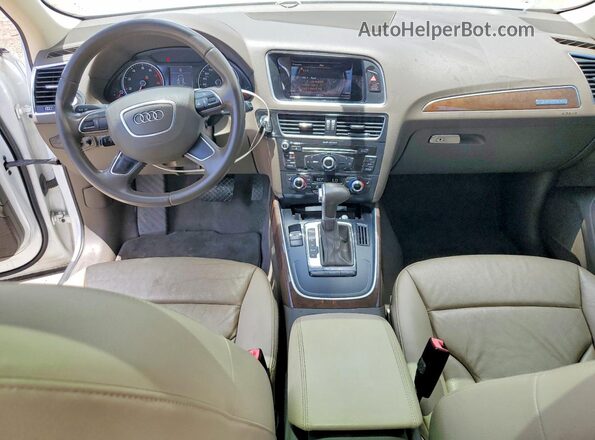 WA1C2AFP0GA040031 2016 AUDI Q5 White Dashboard view