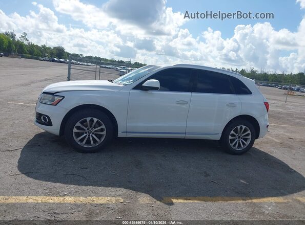 WA1C2AFP0GA053393 2016 AUDI Q5 White 360 interior view