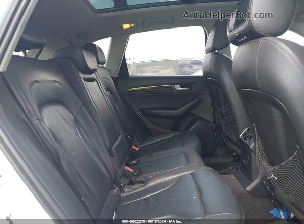 WA1C2AFP1GA053189 2016 AUDI Q5 White Vista de la etiqueta del VIN