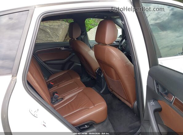 WA1C2AFP2GA047529 2016 AUDI Q5 Белый Вид наклейки с VIN-кодом