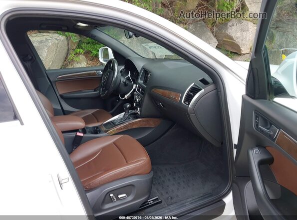 WA1C2AFP2GA047529 2016 AUDI Q5 Белый Вид салона спереди