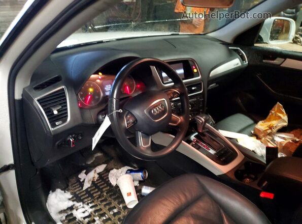 WA1C2AFP4HA035027 2017 AUDI Q5 Белый Вид панели приборов
