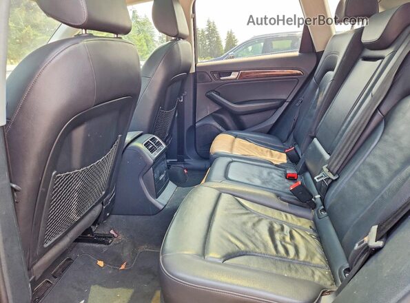 WA1C2AFP7HA026273 2017 AUDI Q5 Charcoal Вид задньої частини салону