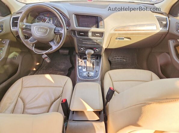 WA1C2AFP7HA073142 2017 AUDI Q5 White Dashboard view