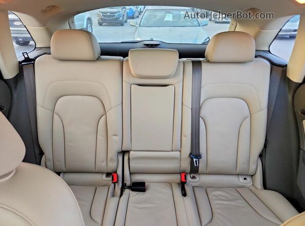 WA1C2AFP7HA086828 2017 AUDI Q5 Black Vista de los asientos traseros