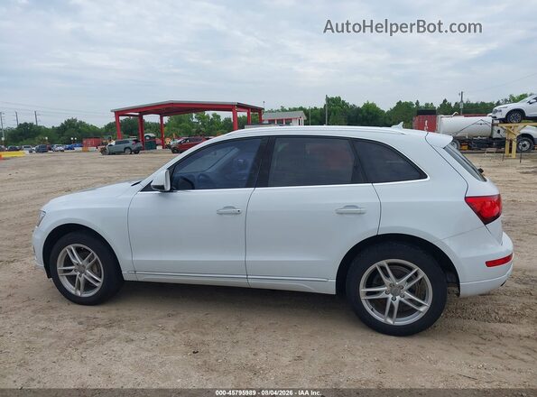 WA1C2AFP8HA074882 2017 AUDI Q5 White Widok wnętrza 360 stopni