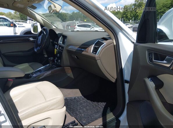 WA1C2AFPXHA045318 2017 AUDI Q5 White წინა სალონის ხედი