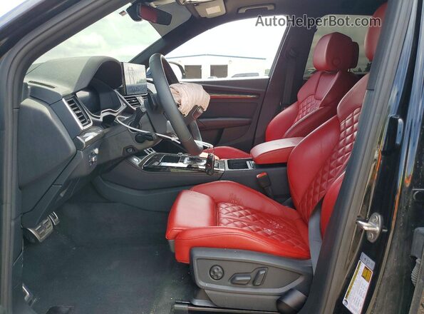 WA1C4AFY4R2117564 2024 AUDI SQ5 Black Front interior view