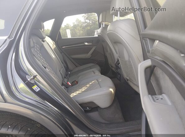 WA1C4AFY6J2110541 2018 AUDI SQ5 Gray VIN sticker view