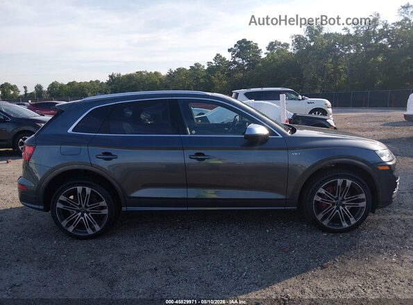 WA1C4AFY6J2110541 2018 AUDI SQ5 Gray 360 interior view