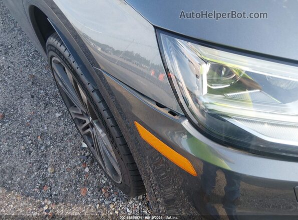 WA1C4AFY6J2110541 2018 AUDI SQ5 Gray Front view