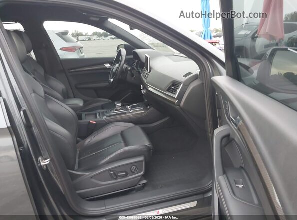 WA1C4AFY8J2055851 2018 AUDI SQ5 Gray Widok wnętrza z przodu