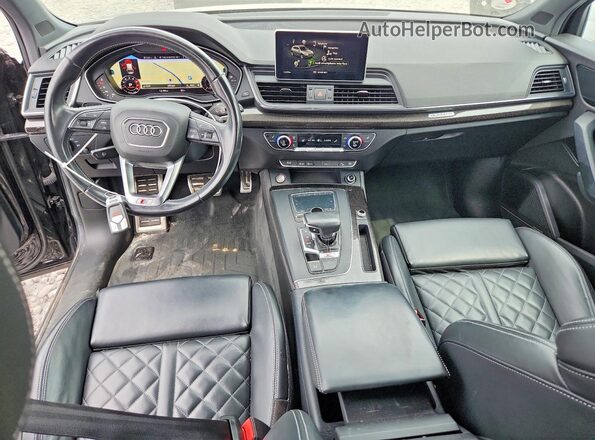 WA1C4AFY8J2074254 2018 AUDI SQ5 Black Dashboard view
