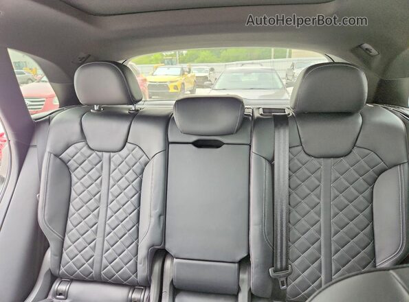 WA1C4AFY8J2074254 2018 AUDI SQ5 Black Rear seats view