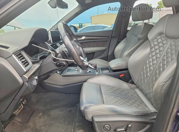 WA1C4AFY8J2161538 2018 AUDI SQ5 Blue Widok wnętrza z przodu