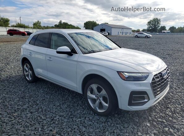 WA1CAAFY5M2056260 2021 AUDI Q5 White Przód prawy