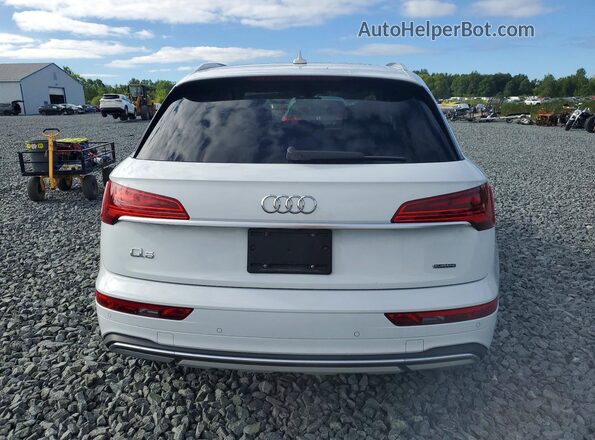 WA1CAAFY5M2056260 2021 AUDI Q5 White Widok z tyłu