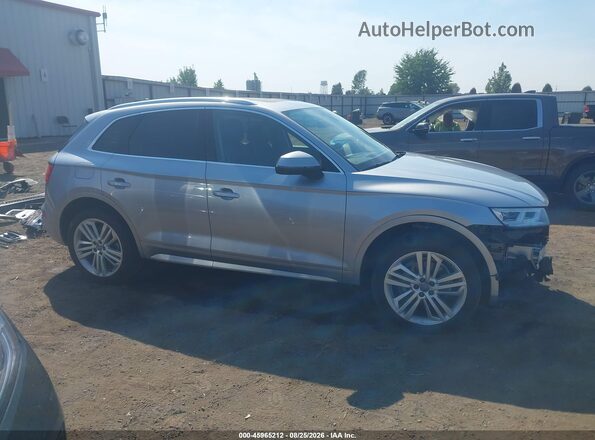 WA1CNAFY2J2085652 2018 AUDI Q5 Silver Widok wnętrza 360 stopni