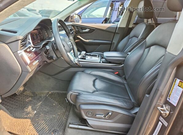 WA1CVAF15KD009366 2019 AUDI Q8 Gray Սալոնի դիմացի տեսք