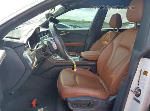 WA1CVAF18KD034651 2019 AUDI Q8 White წინა სალონის ხედი