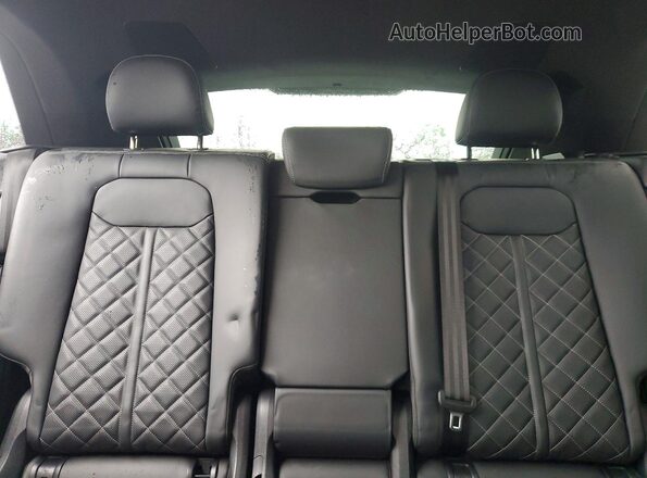 WA1CWBF10SD034050 2025 AUDI SQ8 Синий Вид задних сидений