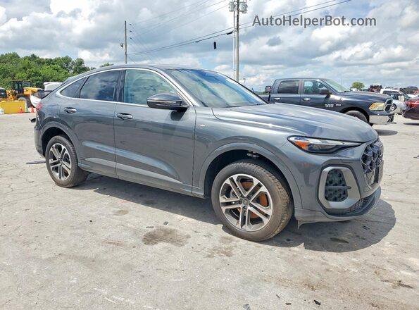 WA1DAAGU7T2008533 2026 AUDI Q5 Серый Передняя правая четверть