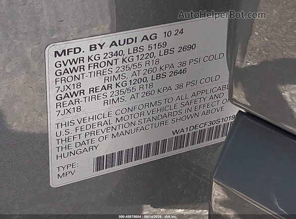 WA1DECF30S1019869 2025 AUDI Q3 Green Engine compartment view