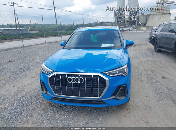 WA1DECF31P1105702 2023 AUDI Q3 Blue Instrument cluster view