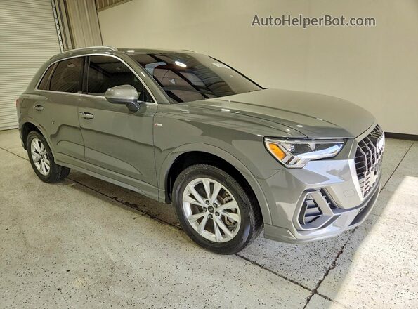 WA1DECF32S1049357 2025 AUDI Q3 Gray Front right