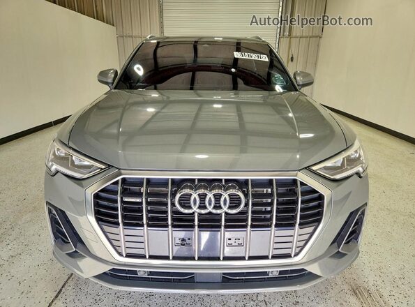 WA1DECF32S1049357 2025 AUDI Q3 Gray Front view