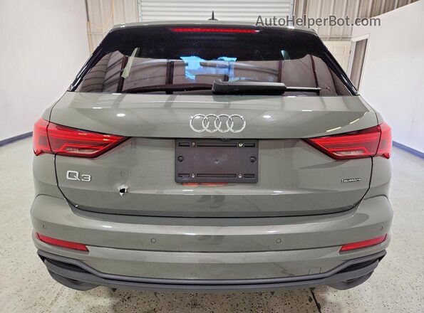 WA1DECF32S1049357 2025 AUDI Q3 Gray Rear view