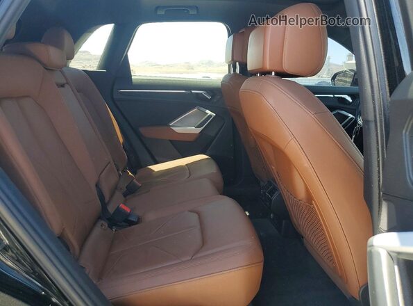 WA1DECF33L1028051 2020 AUDI Q3 Black უკანა სალონის ხედი
