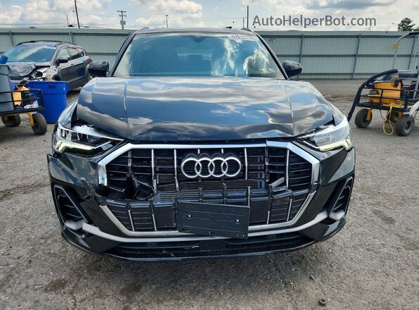 WA1DECF33R1047885 2024 AUDI Q3 Черный Вид спереди