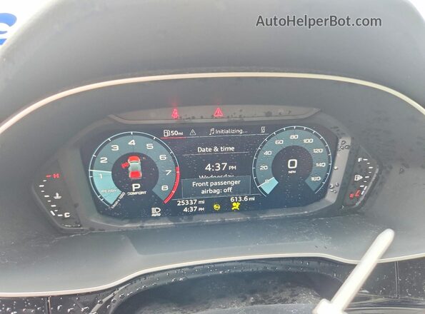WA1DECF33R1078182 2024 AUDI Q3 White Սարքավորումների վահանակի տեսք
